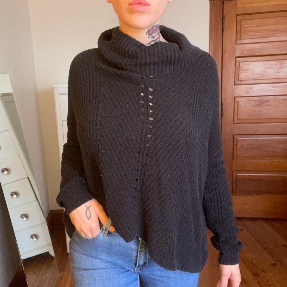 Cozy Cowell neck knitted sweater